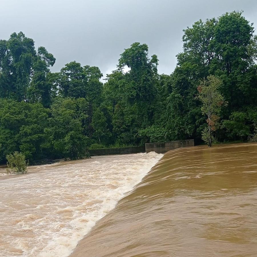 Kuruva Shoreline Wayanad Chegāt 外观 照片