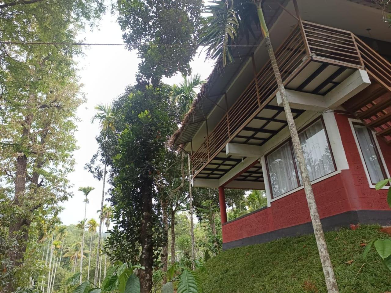Kuruva Shoreline Wayanad Chegāt 外观 照片